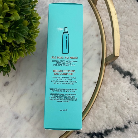 Benefit Pore Setting Spray - Picture 2 of 4